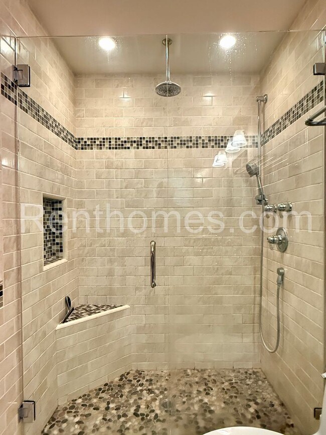 Building Photo - 11339 Red Cedar Ln