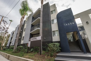 Building Photo - 14056 Valleyheart