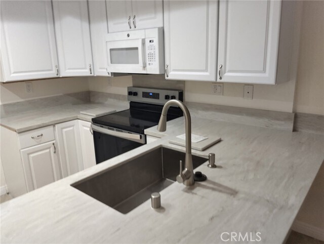 Building Photo - 1026 Creekside Dr