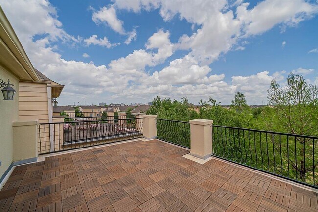 Building Photo - 9103 Harbor Hills Dr