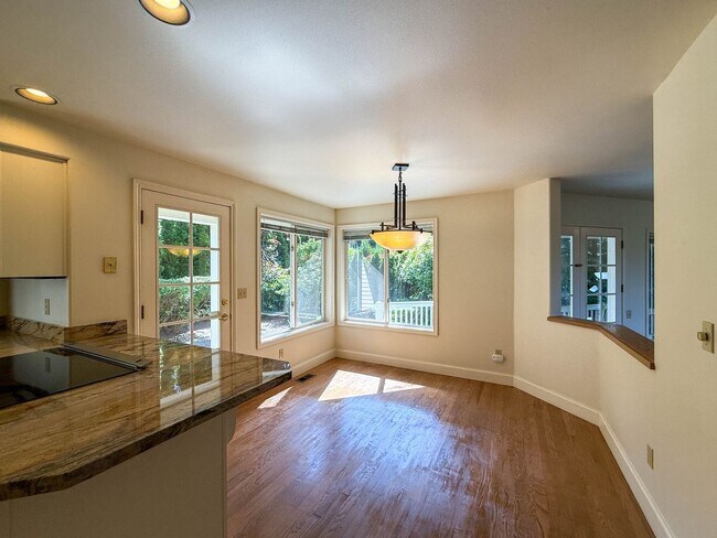 Building Photo - 4bd/3.25ba Seattle House