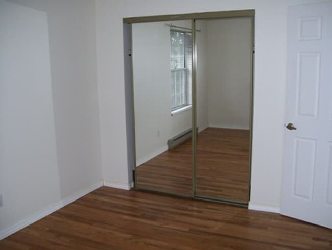 Building Photo - 3200 Azalea Dr