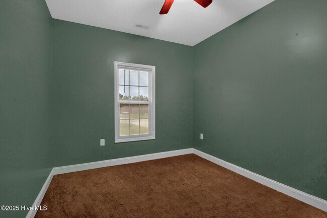 Building Photo - 102 Conley Hills Dr