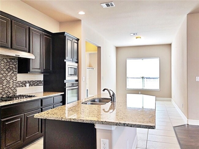 Building Photo - 10911 Hidden Caves Way