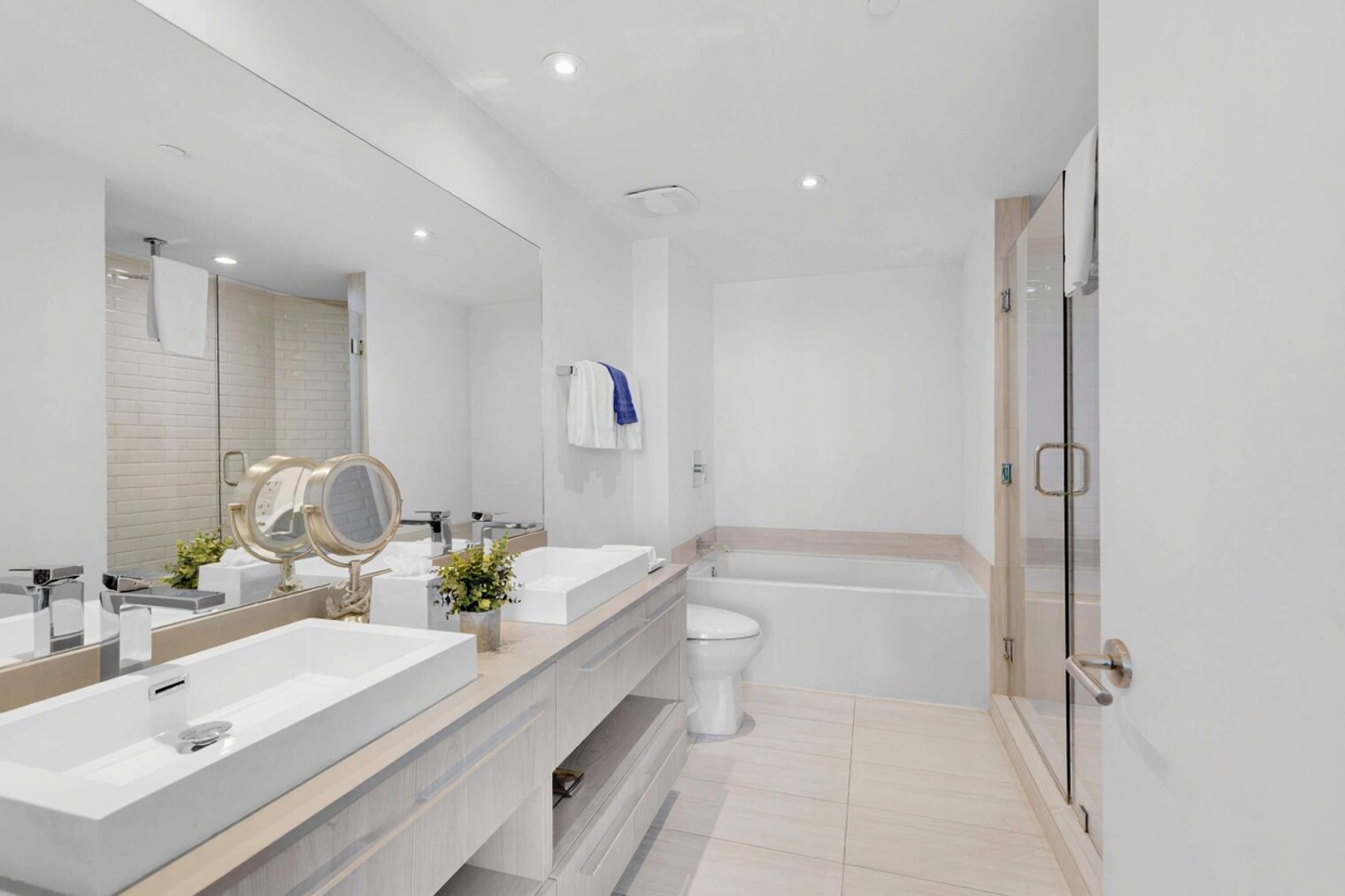 Building Photo - 4112 Jimmy Buffett Mem Hwy