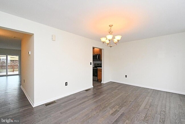 Building Photo - 1031 Balley Dr