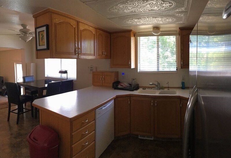 Building Photo - 1263 E Cedar View Dr