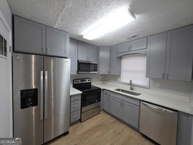 Building Photo - 131 Toby Springs Ln