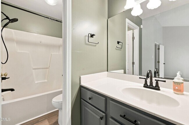 Building Photo - 108 Bristol Ct