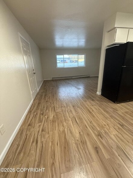 Building Photo - 441 N Flower St