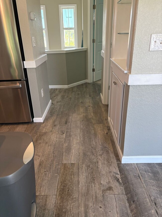 Building Photo - 3 Bedroom 3 Bath Home in Kill Devil Hills ...