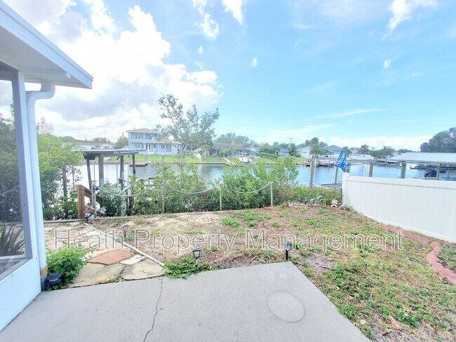 Building Photo - 308 Lookout Dr