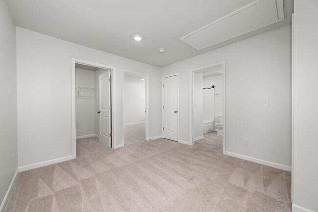 Building Photo - 1011 Alta Vis Ln