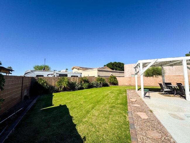 Building Photo - "Mesa Del Sol 3 Bedroom Home with a Pool and Mountain Views!"