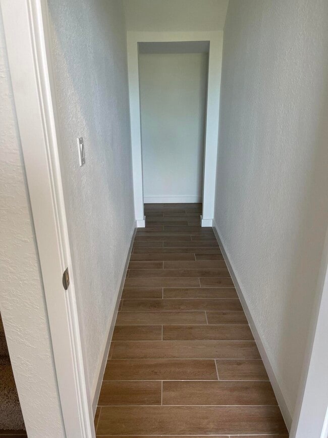 Building Photo - 8542 Via Mar Rosso