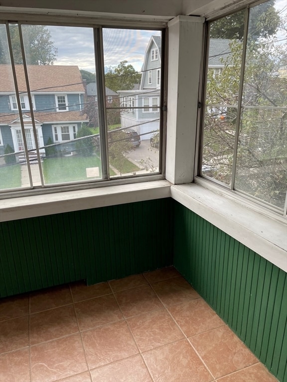 Building Photo - 257 Common St