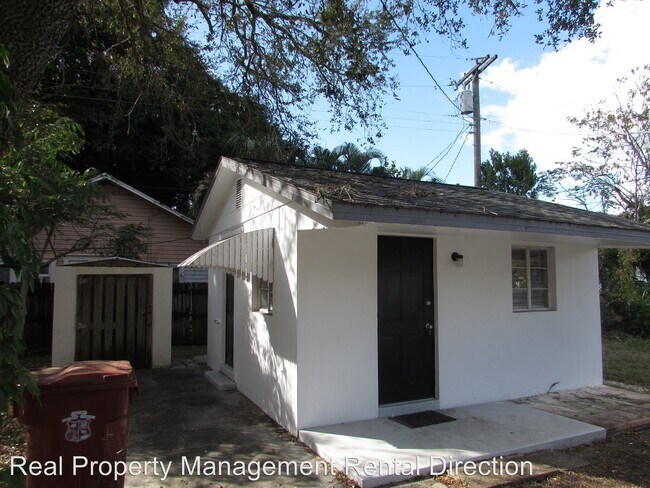 Primary Photo - Studio, 1 bath House - 2254 Clifford St
