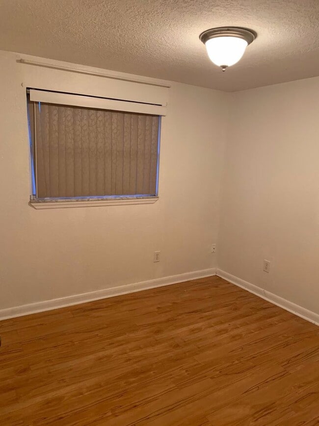 Building Photo - Available NOW ! - Single Family House in Orlando