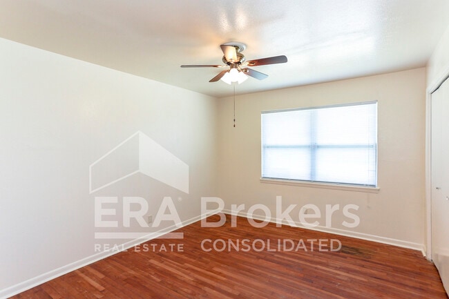 Building Photo - 1401 Illinois Ave