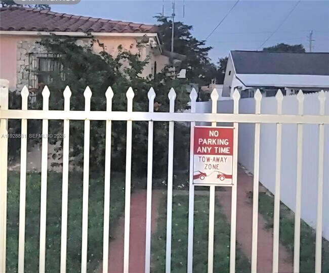 Building Photo - 2245 NW 3rd St