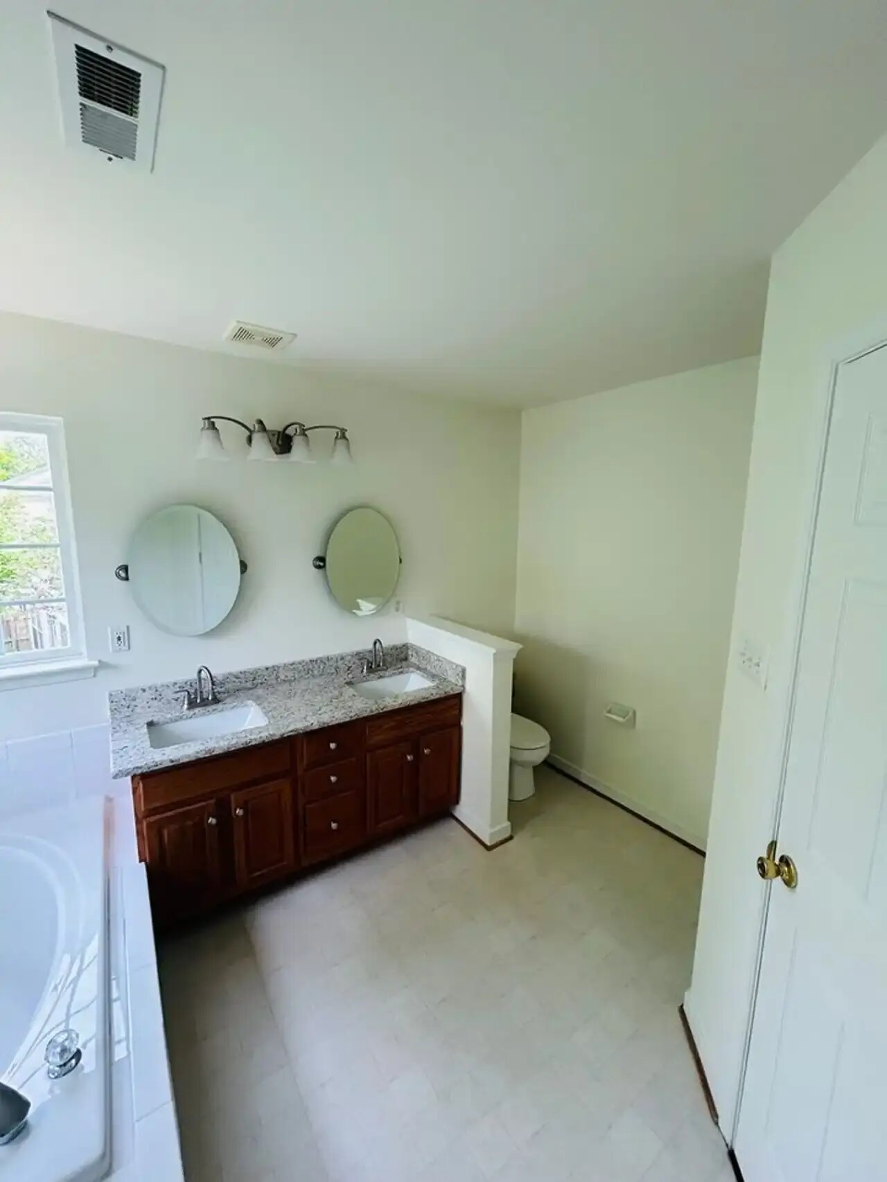 Building Photo - 3209 Friars Walk Ln