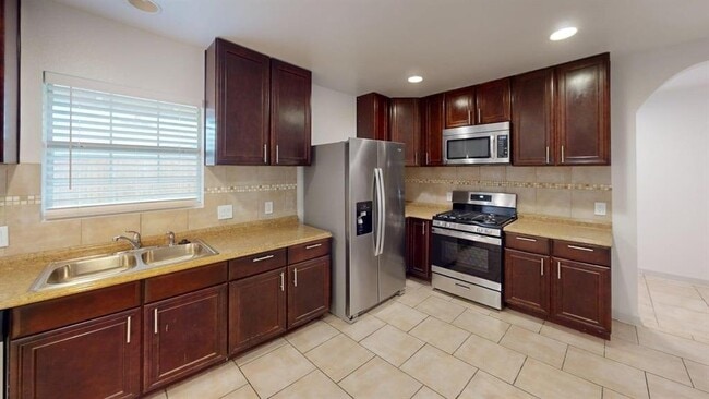 Building Photo - 9837 Childress Dr