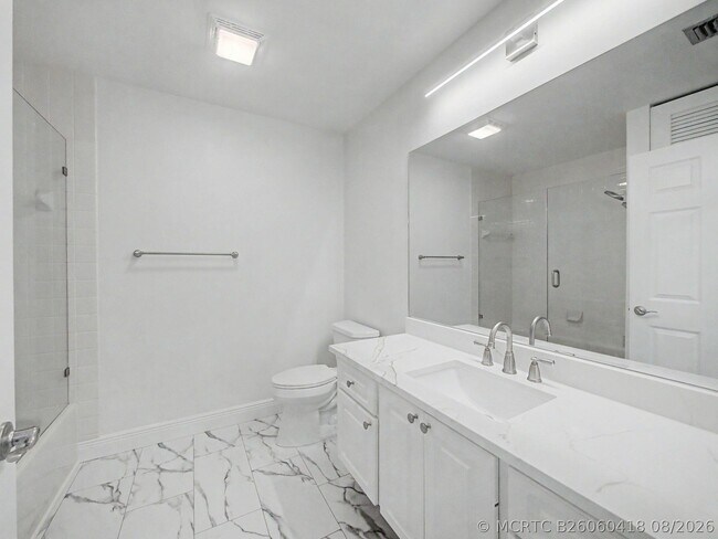 Building Photo - 303 Leeward Dr