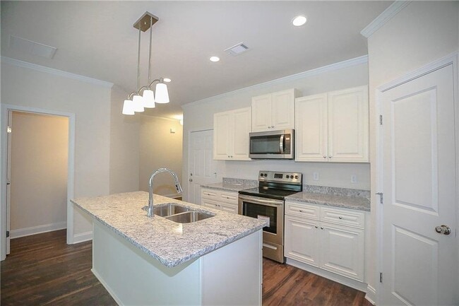 Building Photo - 327 Cashes Ct