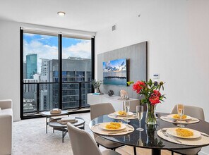 Building Photo - 398 NE 5th St