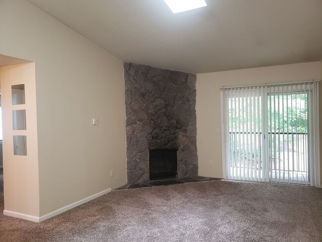 Building Photo - **PENDING** Great West Slope Condo!