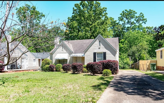 Primary Photo - Cute Curb Appeal and fresh updates!