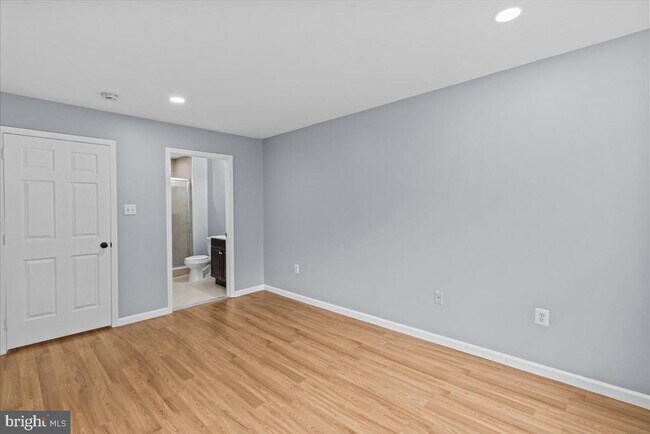 Building Photo - 28 Fawn Ct