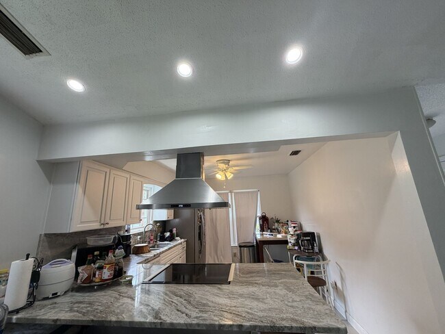 Building Photo - 1501 Millington Dr