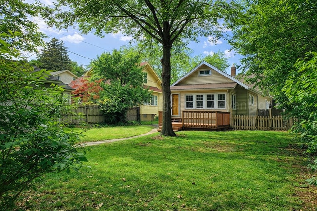 Building Photo - Updated Bungalow with Florida Room Near Downtown Ferndale