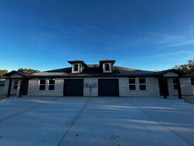 Building Photo - 10024 Highway 199 W