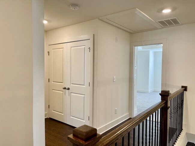 Building Photo - 175 N Auburn Landing Pl