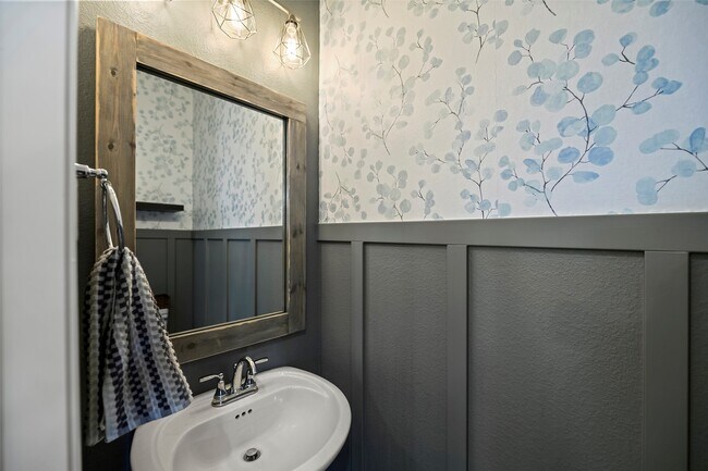 Building Photo - 2126 Partridgeberry Ln