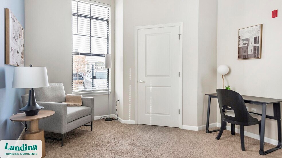 Building Photo - 4050 W Pine Blvd