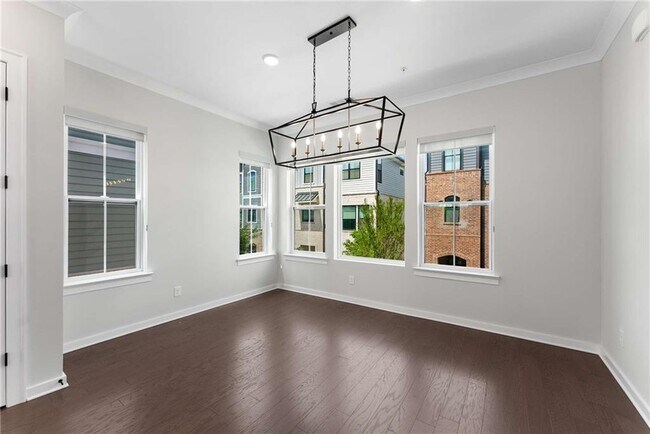 Building Photo - 455 Ashbury Dr