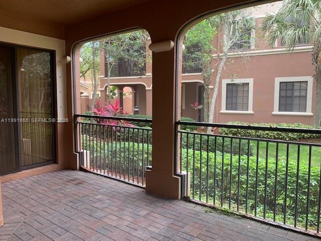 Building Photo - 2800 Kinsington Cir