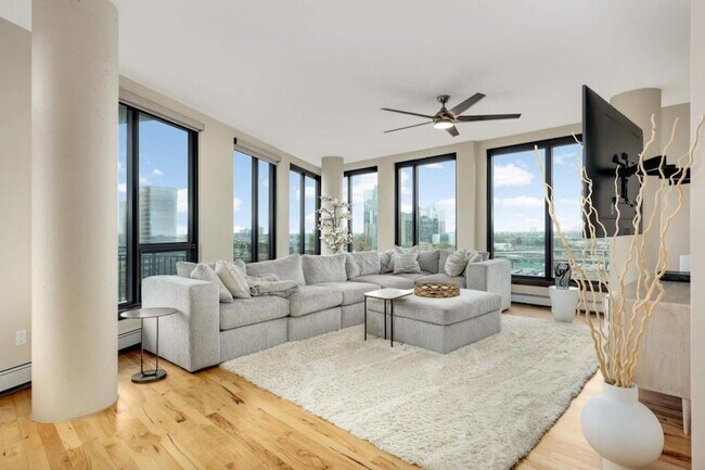 Building Photo - 1240 S 2nd St