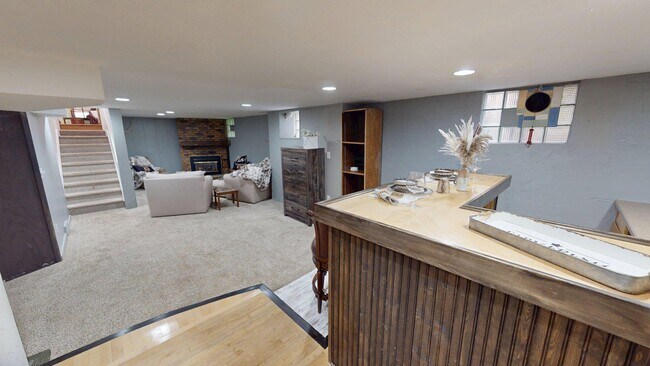 Building Photo - 1625 N Union St