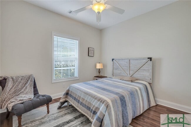 Building Photo - 720 English Oak Dr