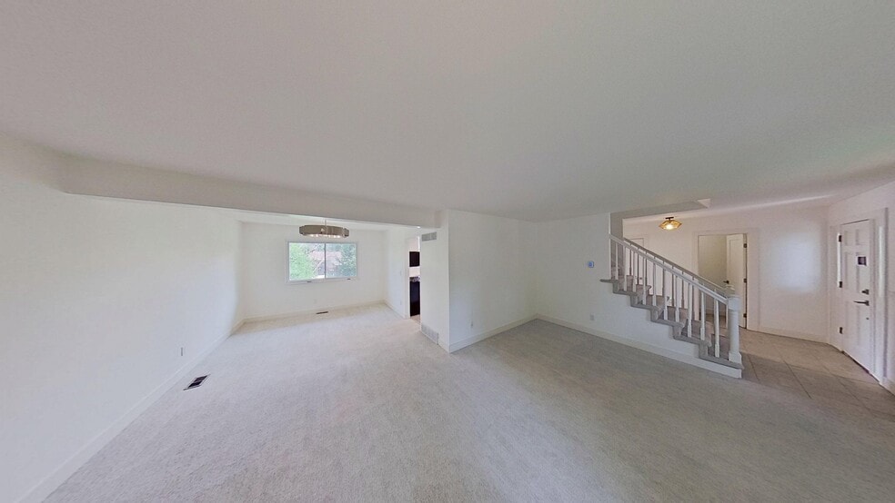 Building Photo - 6264 S Elmira Cir E