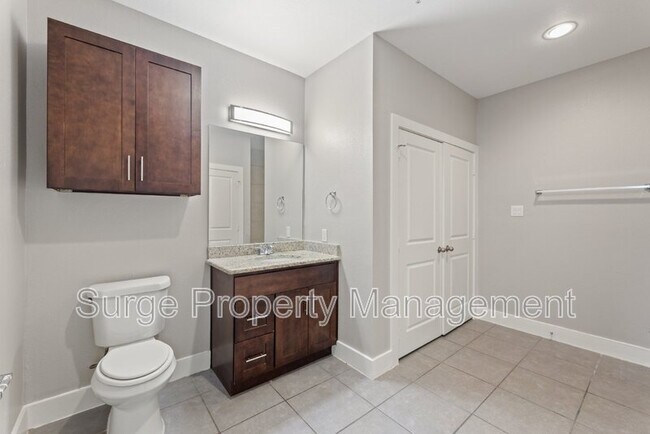 Building Photo - 13609 Pinnacle Cir W