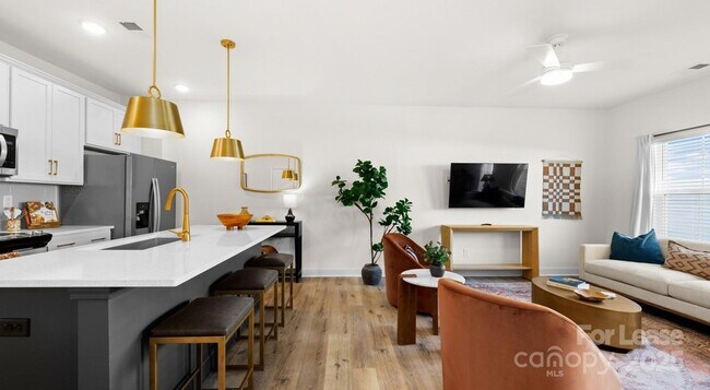 Building Photo - 9100 Bluedale Rd