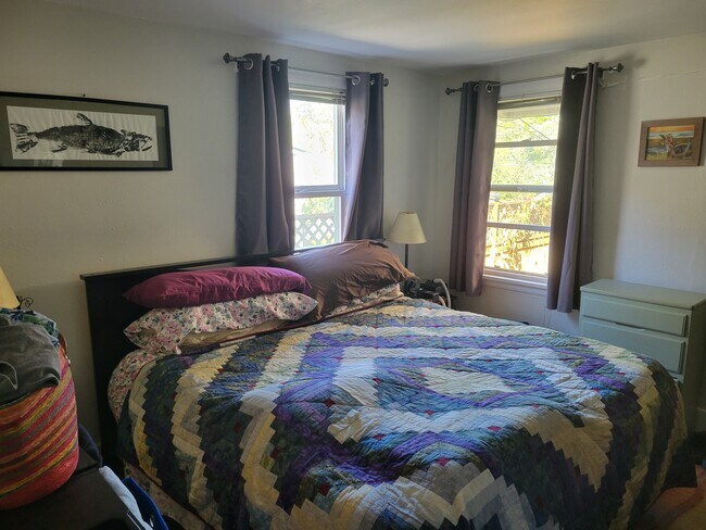 Building Photo - 5032 35th Ave SW