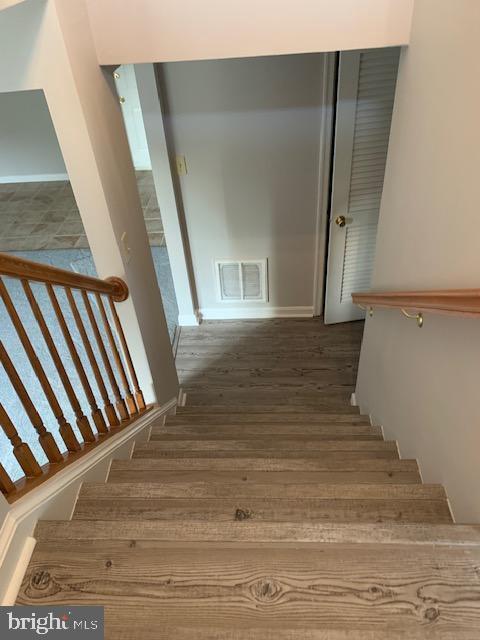 Building Photo - 8717 Forest Glen Cir