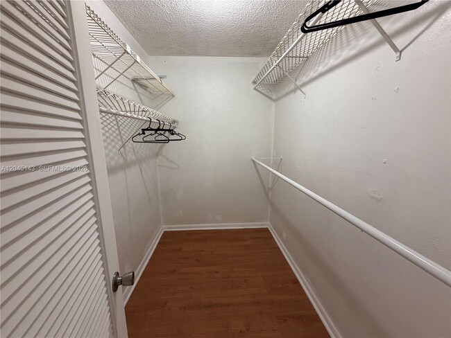 Building Photo - 3301 Spanish Moss Terrace