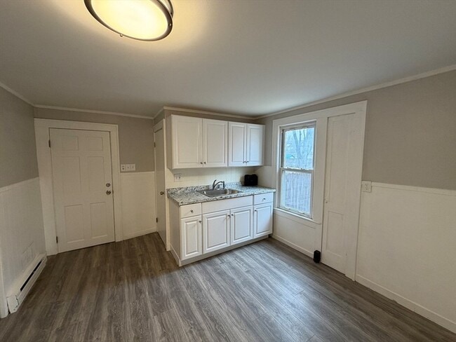 Building Photo - 636 McKinstry Ave